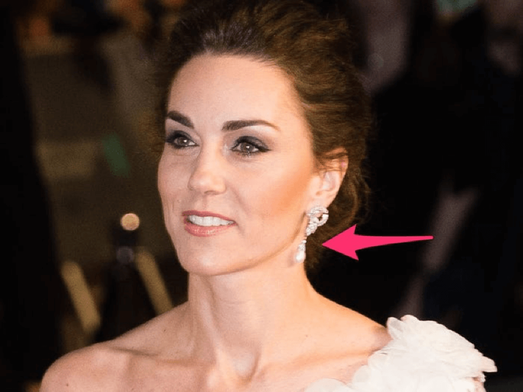 7 món bảo vật Hoàng gia được Công nương Kate Middleton “cưng như trứng“ ảnh 4