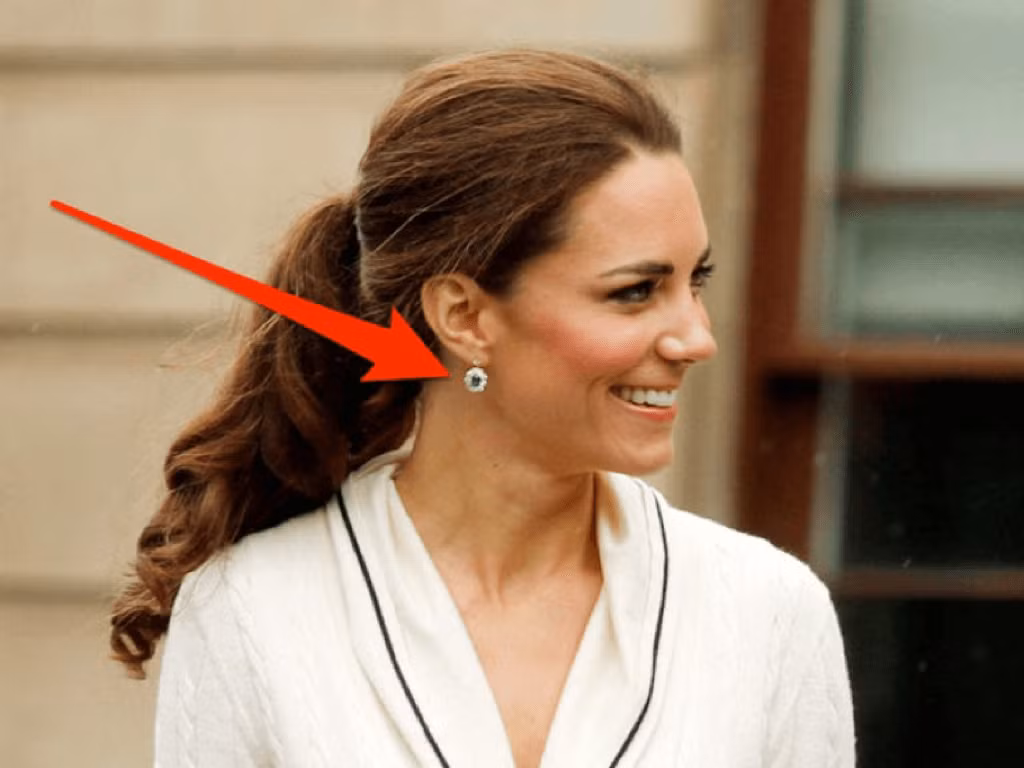 7 món bảo vật Hoàng gia được Công nương Kate Middleton “cưng như trứng“ ảnh 2