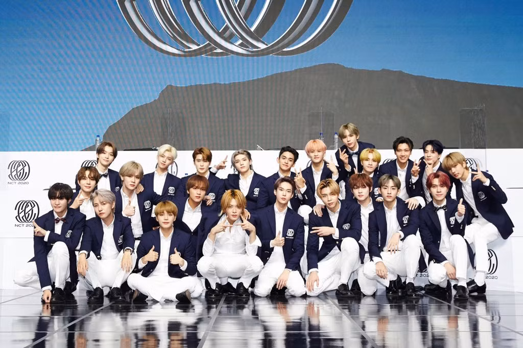 Phụ huynh thời 4.0: “Săn” album nhanh hơn săn sale, “nằm vùng” K-Pop rành không kém teen! ảnh 4