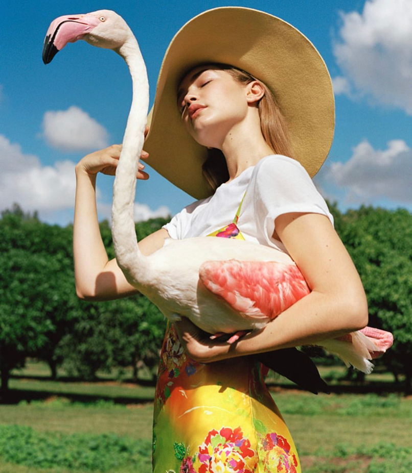 Showbiz 24H: Selena “collab” cùng BTS trong MV mới, Britney Spears xém “đốt” cả phòng gym ảnh 1