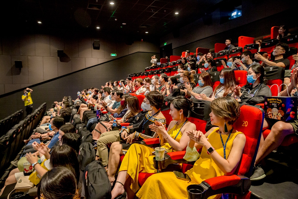 Fan Lớp Học Mật Ngữ đánh giá thế nào về tập phim hoạt hình đầu tiên? ảnh 6