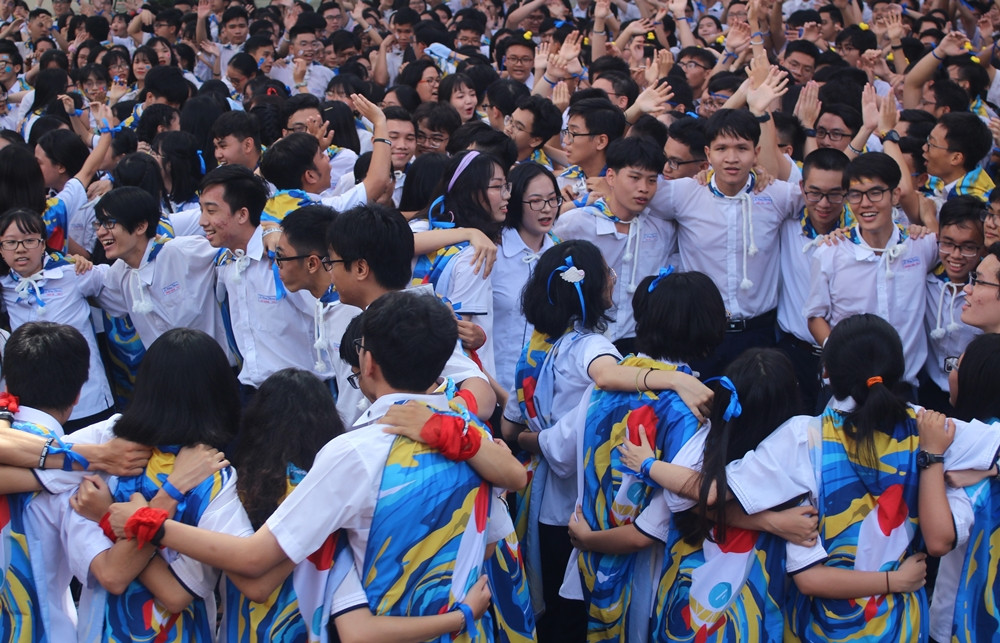 TỐC 1720 - “Kết thúc đẹp” của thế hệ 17-20 trường THPT chuyên Lê Hồng Phong (TP.HCM) ảnh 7