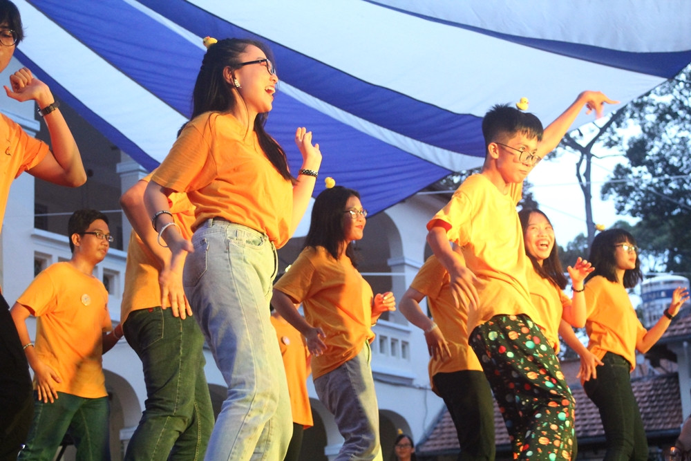 TỐC 1720 - “Kết thúc đẹp” của thế hệ 17-20 trường THPT chuyên Lê Hồng Phong (TP.HCM) ảnh 10