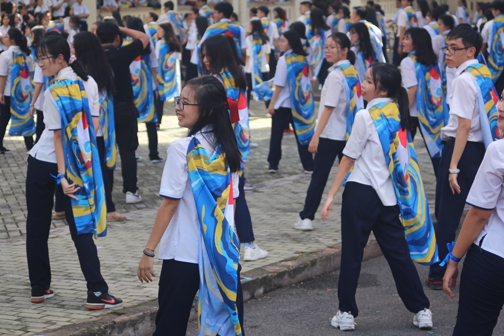 TỐC 1720 - “Kết thúc đẹp” của thế hệ 17-20 trường THPT chuyên Lê Hồng Phong (TP.HCM) ảnh 3