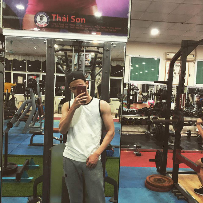 Nam chính “Người ấy là ai” điển trai, tài năng khiến nữ chính chọn “bất chấp lý trí” ảnh 3