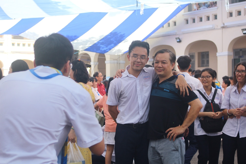 TỐC 1720 - “Kết thúc đẹp” của thế hệ 17-20 trường THPT chuyên Lê Hồng Phong (TP.HCM) ảnh 8