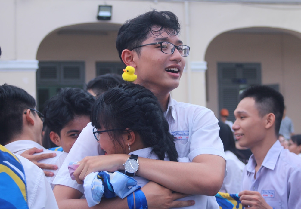 TỐC 1720 - “Kết thúc đẹp” của thế hệ 17-20 trường THPT chuyên Lê Hồng Phong (TP.HCM) ảnh 6