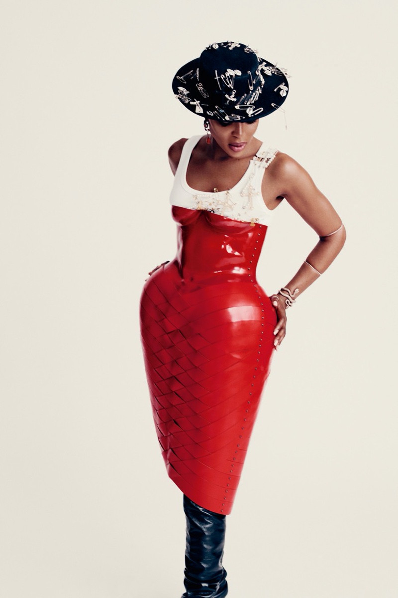 Mê mẩn sắc vóc tuyệt mỹ của siêu mẫu huyền thoại Naomi Campbell ảnh 7