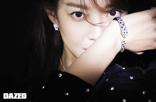 Nhan sắc không tuổi của 'hồ ly 9 đuôi' xứ Hàn Shin Min Ah ảnh 10