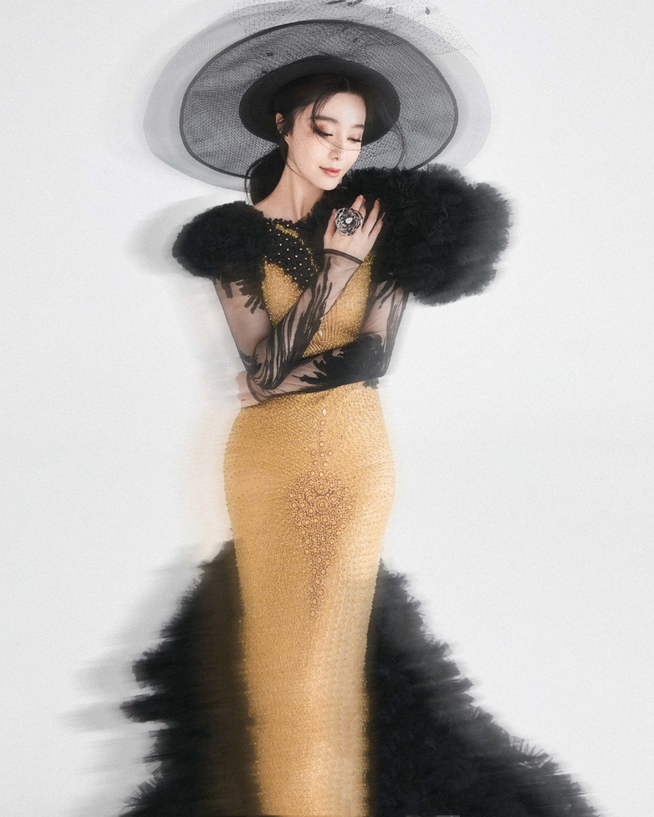 Phạm Băng Băng đẹp như nàng tiên trên Bazaar Việt Nam ảnh 7