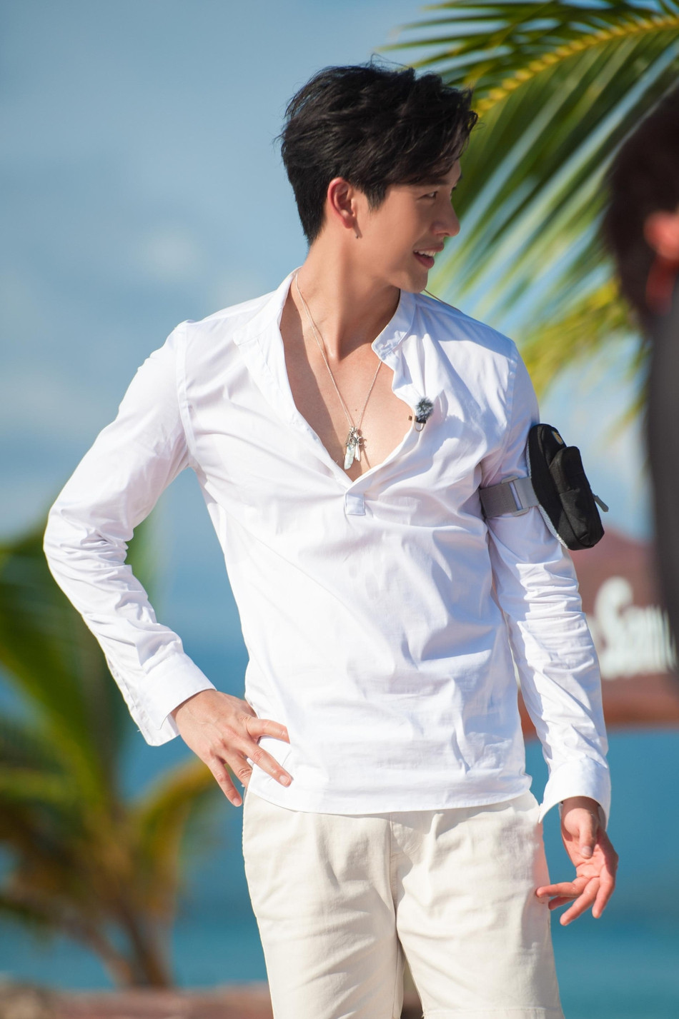 Mỹ nam 'Chiếc lá bay' đẹp trai lãng tử 'đốn tim' phái nữ ảnh 2