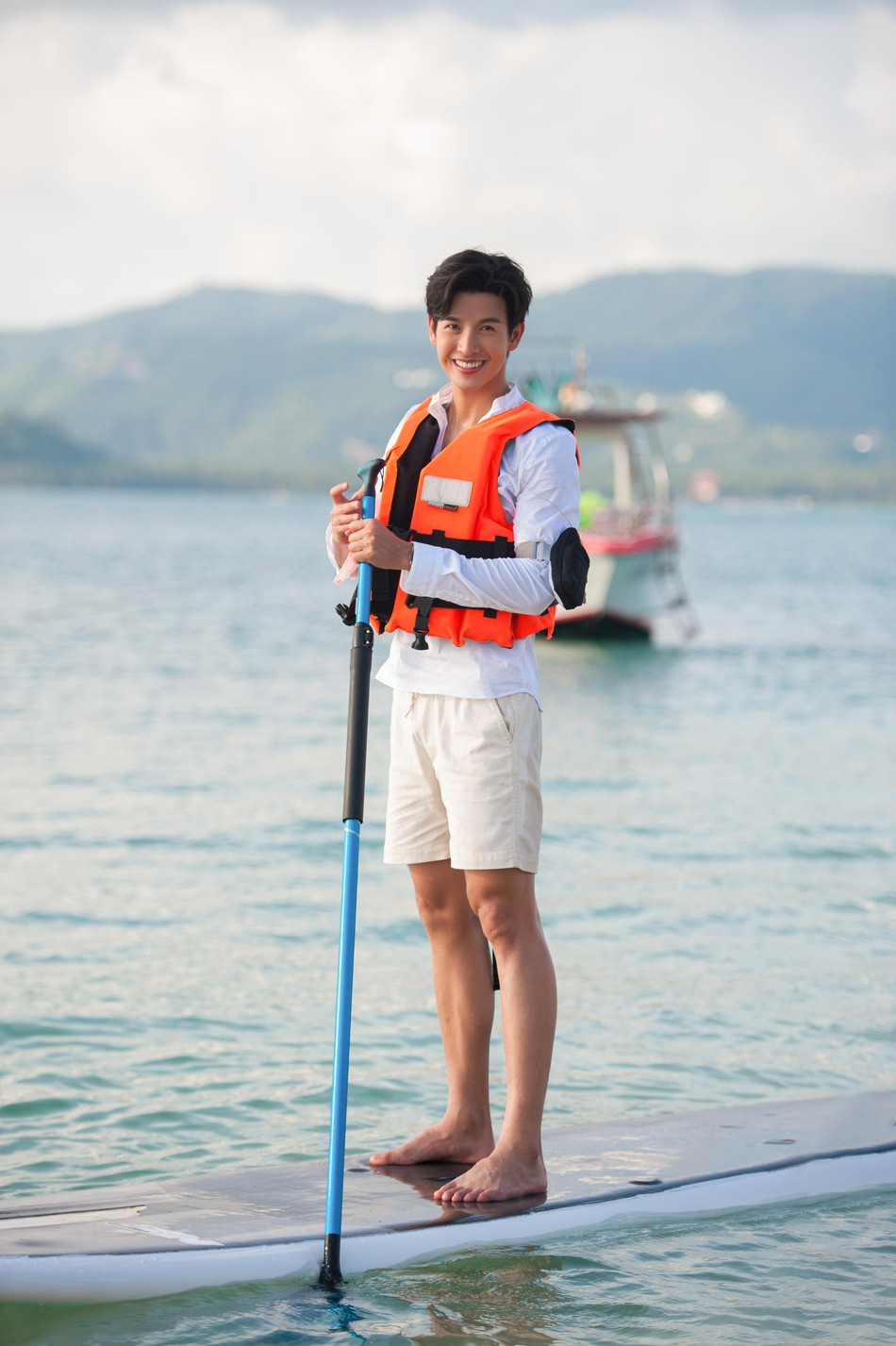 Mỹ nam 'Chiếc lá bay' đẹp trai lãng tử 'đốn tim' phái nữ ảnh 6