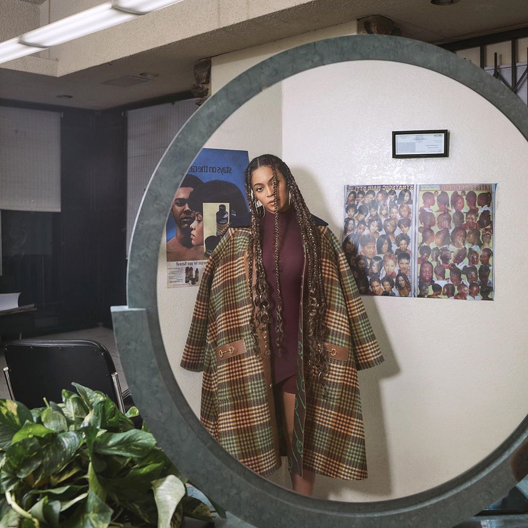 Beyonce khoe dáng tròn đầy nóng bỏng trên Elle ảnh 6