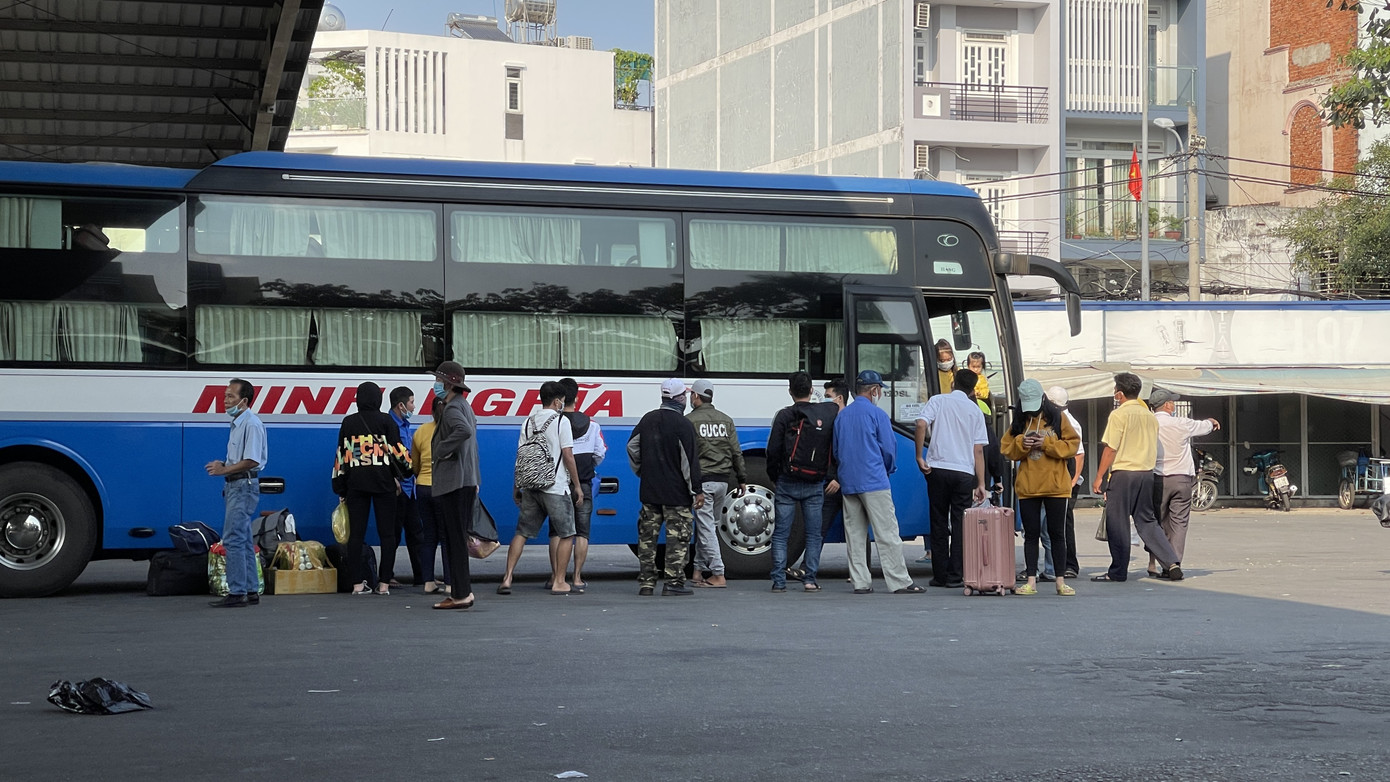 Người dân ‘đủng đỉnh’ trở lại TPHCM sau Tết ảnh 10