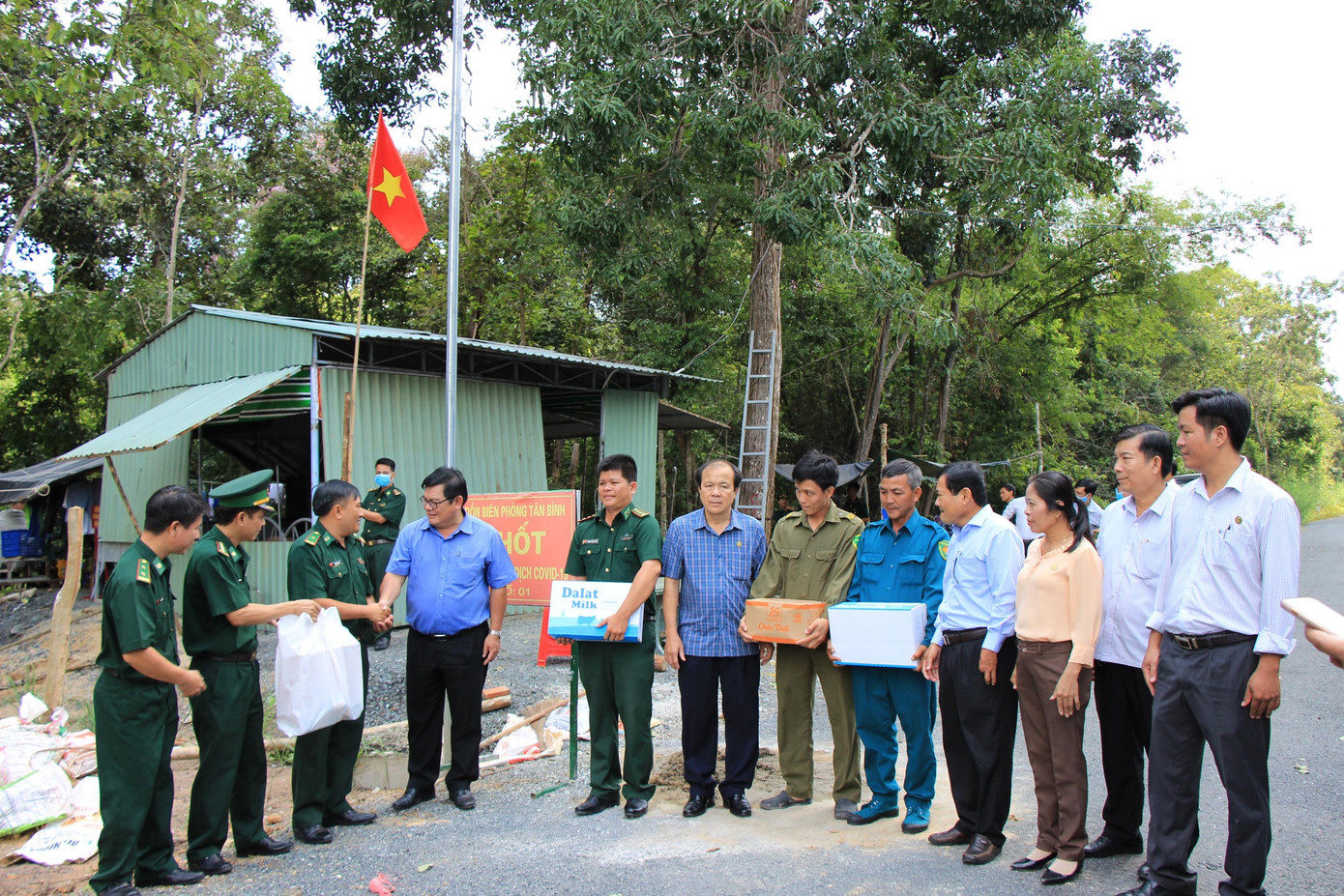 TPHCM hỗ trợ 2 tỷ đồng giúp tỉnh Hải Dương chống dịch ảnh 2