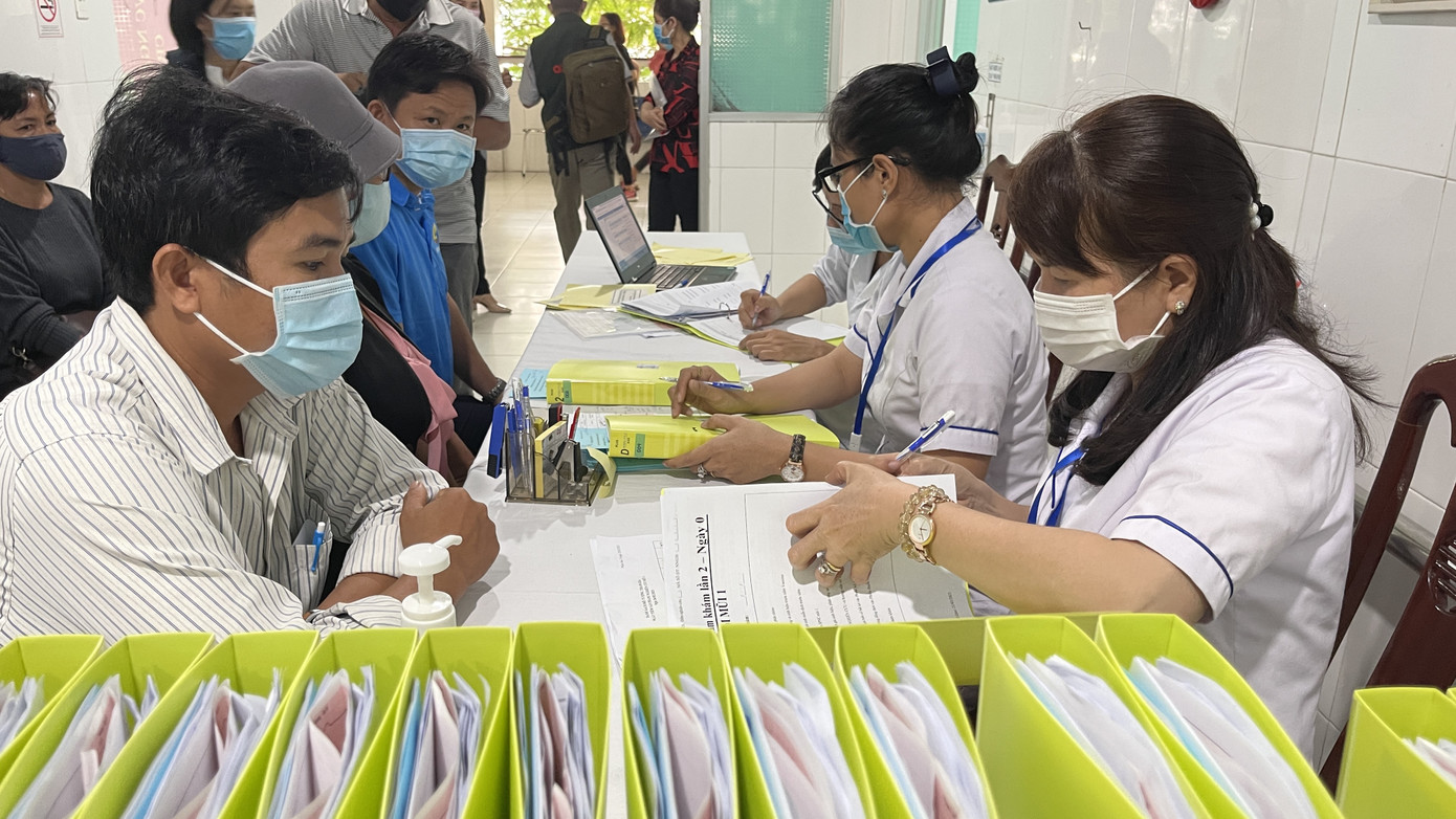 Cận cảnh tiêm thử nghiệm vắc xin ngừa COVID-19 tại Long An ảnh 4