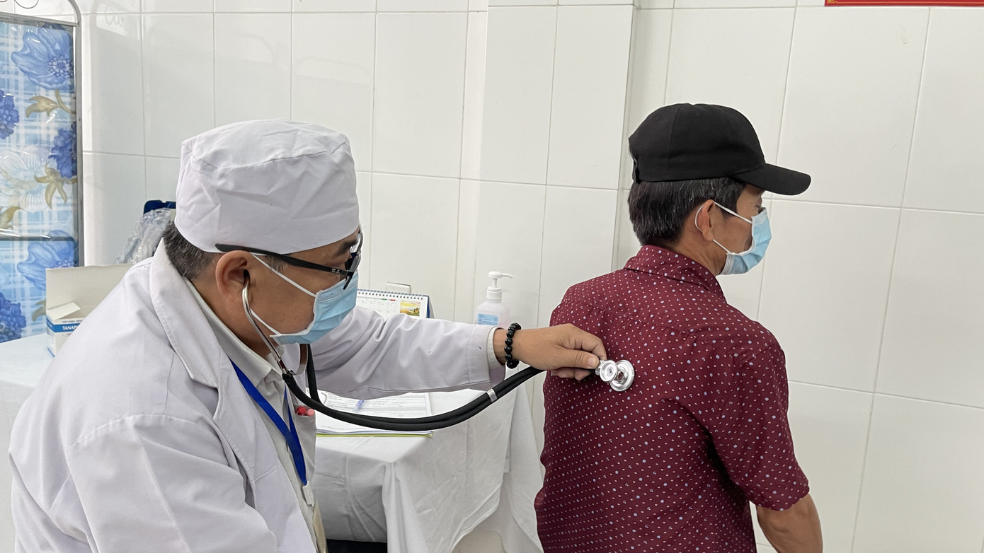 Cận cảnh tiêm thử nghiệm vắc xin ngừa COVID-19 tại Long An ảnh 9