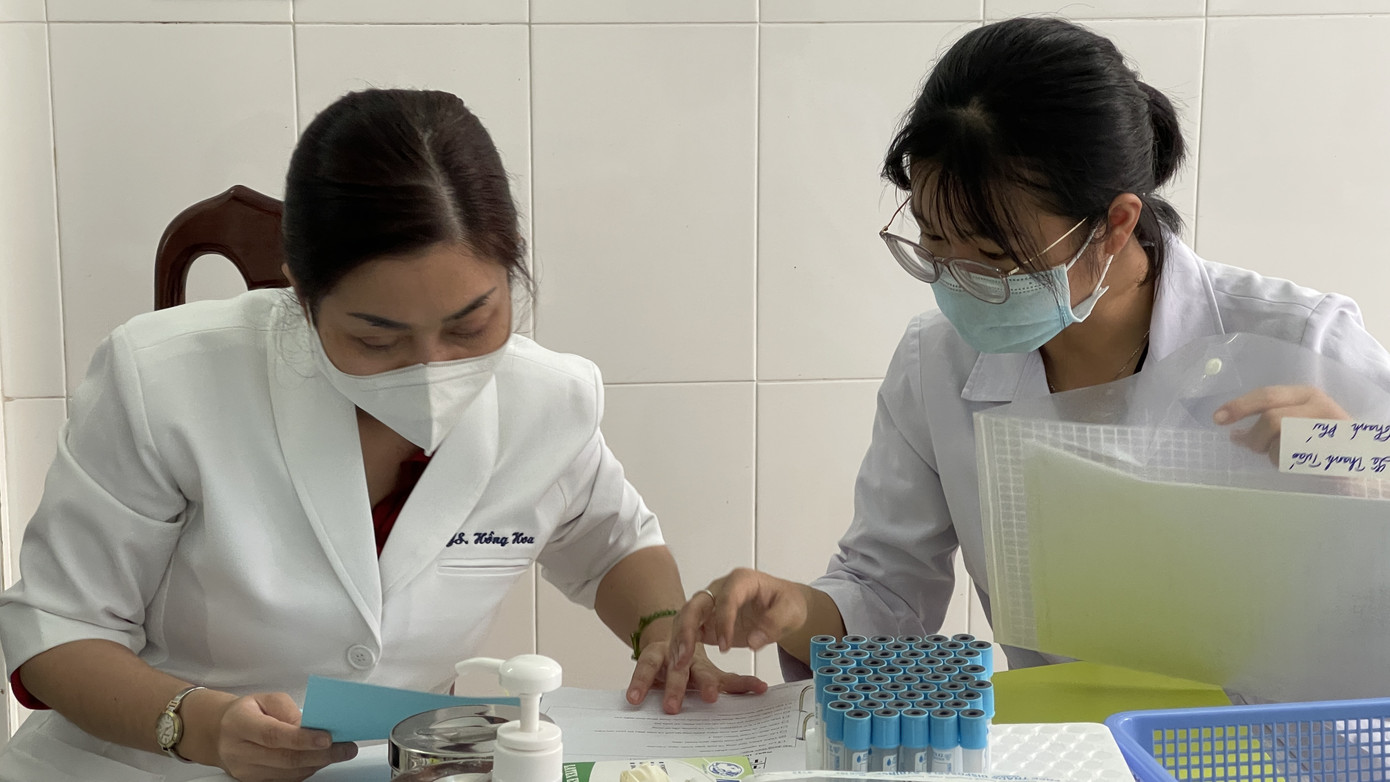 Cận cảnh tiêm thử nghiệm vắc xin ngừa COVID-19 tại Long An ảnh 3