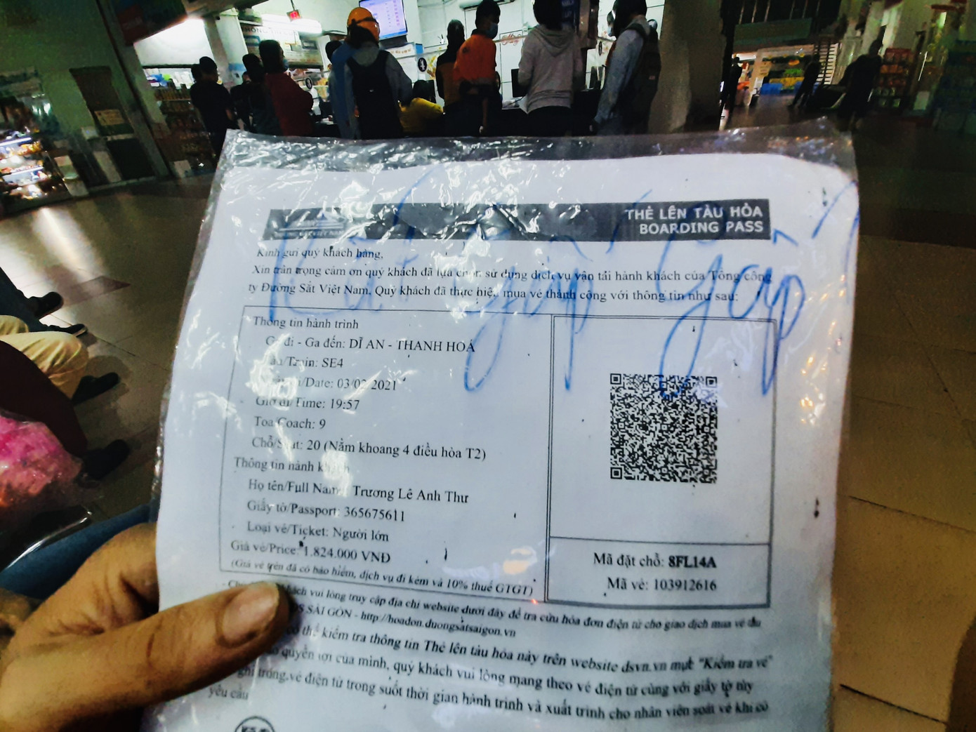 Cận cảnh người dân đi trả vé tàu về Tết ở ga Sài Gòn ảnh 8