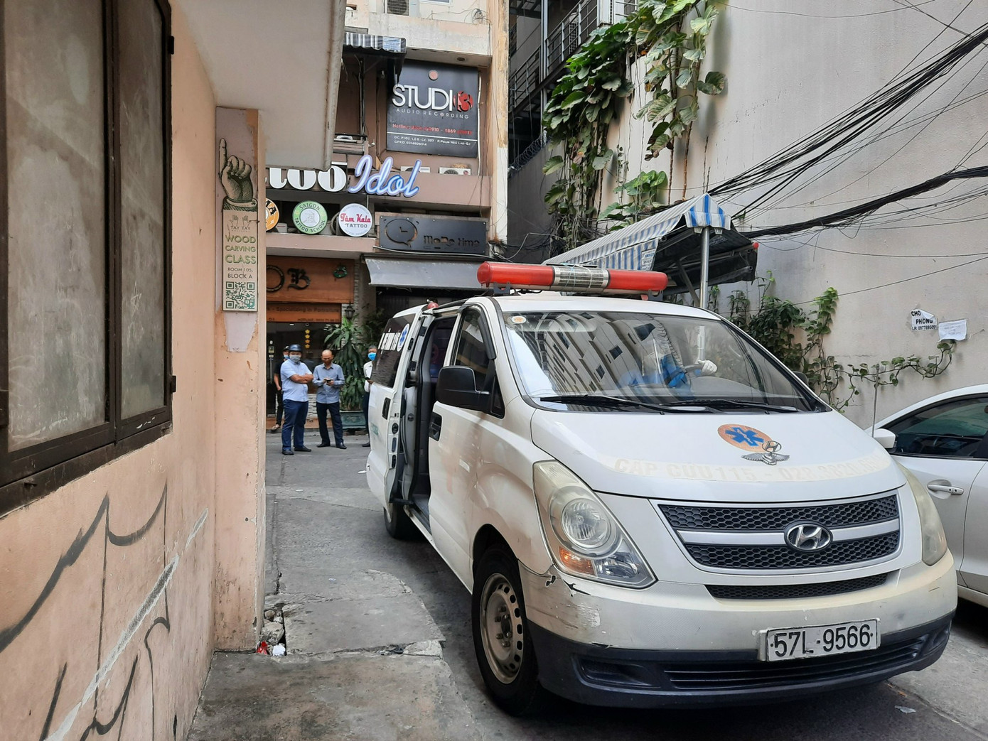 Phong toả quán cà phê trên phố Bùi Viện liên quan ca mắc COVID -19 ảnh 2