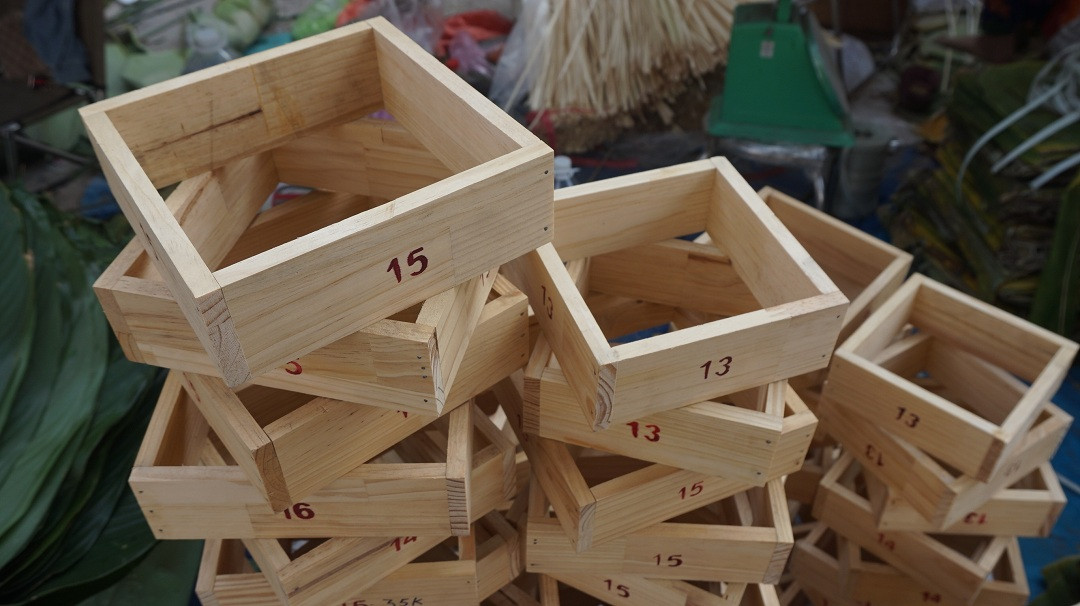 Dịch COVID-19 trở lại, chợ lá dong lớn nhất TPHCM rơi cảnh thưa vắng ảnh 6