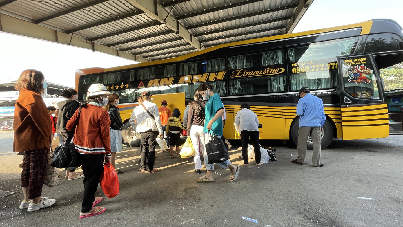 Người dân ‘đủng đỉnh’ trở lại TPHCM sau Tết ảnh 2