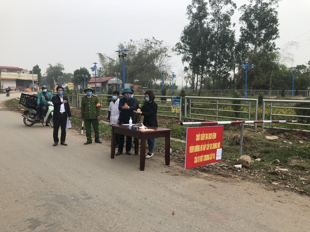 Vĩnh Phúc lập 8 chốt kiểm soát tại ‘điểm nóng’ corona Bình Xuyên ảnh 2