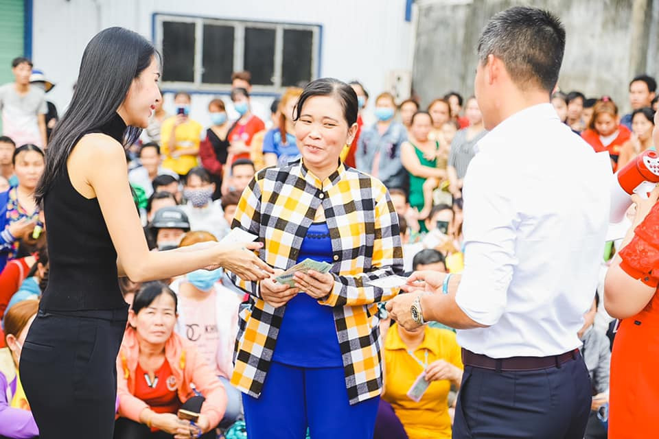 Công Vinh quyên góp 1 tỉ đồng giúp công nhân bị 'quỵt lương' ăn Tết ảnh 3