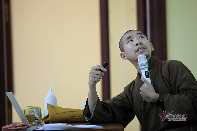 Ngôi trường bắt đầu học từ 4h30 sáng và kéo dài tới đêm muộn ảnh 6