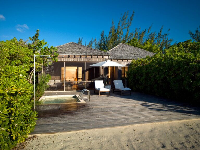 Những đảo thơ mộng, lãng mạn, sạch và riêng tư nhất hành tinh ảnh 11