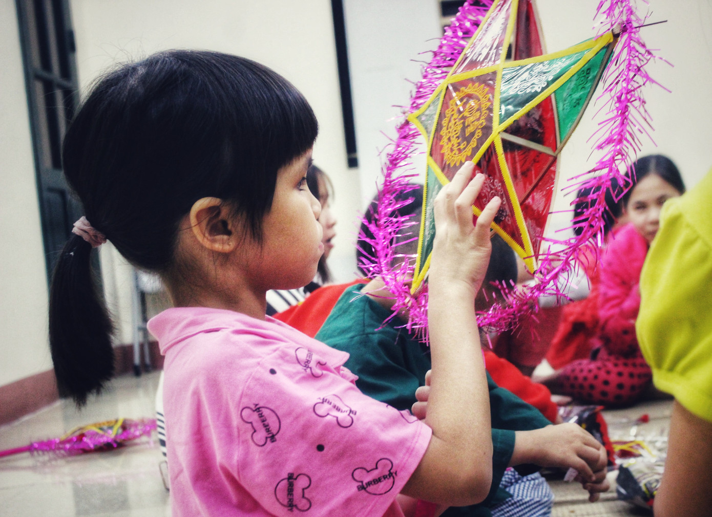 Nhói lòng với điều ước đêm Trung thu của trẻ mồ côi, khuyết tật miền sơn cước ảnh 4