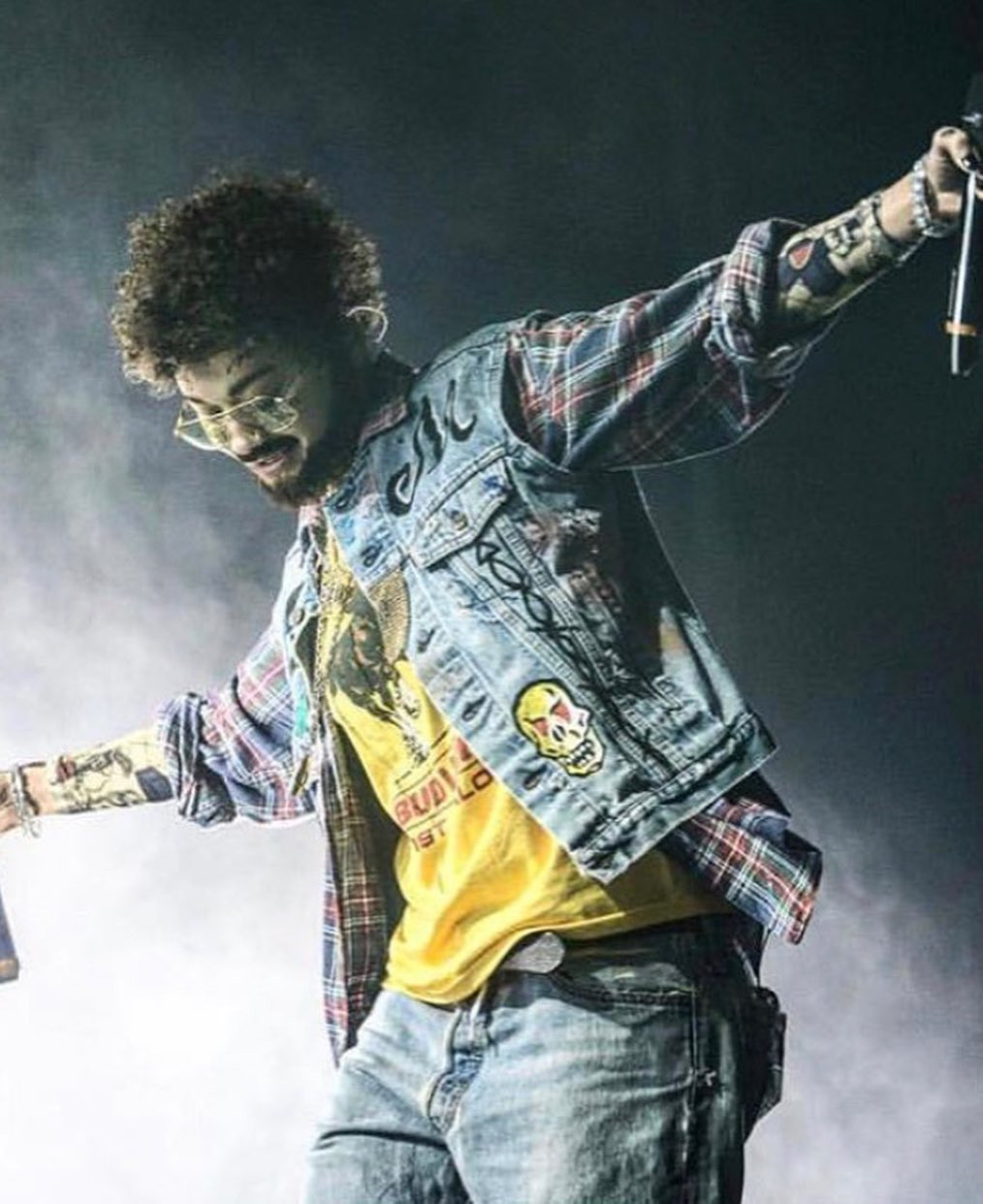 Rita Ora hóa nữ quỷ đỏ nóng bỏng trong bộ catsuit xuyên thấu táo bạo ảnh 6