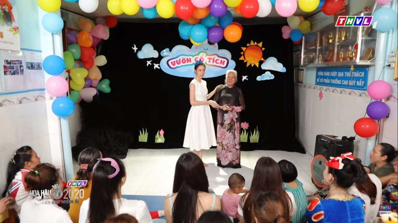 ‘Người đẹp nhân ái’: Thí sinh HHVN 2020 mang ‘liều thuốc yêu thương’ đến trẻ bại não ảnh 13