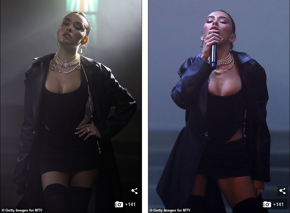 Dàn mỹ nhân khoe vòng 1 ‘khủng’ tại EMAs 2020, sao nam mặc váy ngắn gây 'sốc' ảnh 4