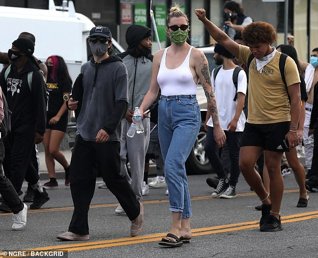 Loạt sao Hollywood liên tục xuống đường biểu tình ủng hộ người da đen ảnh 1