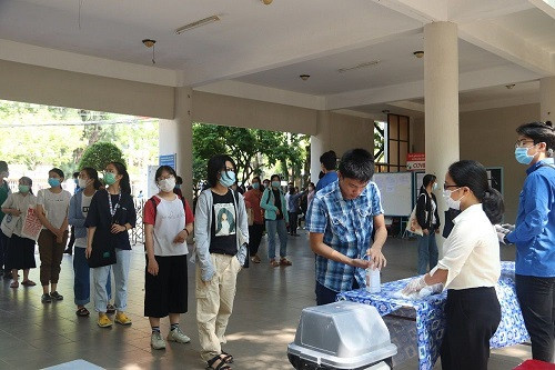 Thi tốt nghiệp THPT đợt 2: Đề Văn “bẻ lái” với “Việt Bắc” khiến nhiều thí sinh chới với ảnh 6 Thi tốt nghiệp THPT đợt 2: Đề Văn “bẻ lái” với “Việt Bắc” khiến nhiều thí sinh chới với ảnh 6