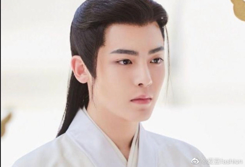 Thiên Quan Tứ Phúc: Nhà sản xuất có động thái đáng ngờ, netizen vì đâu mà réo ầm? ảnh 5