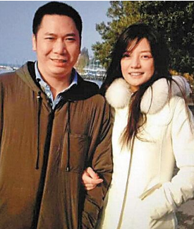 Triệu Vy lộ ảnh bên tình trẻ, hôn nhân của sao “Hoàn Châu Cách Cách” đang gặp trục trặc? ảnh 9