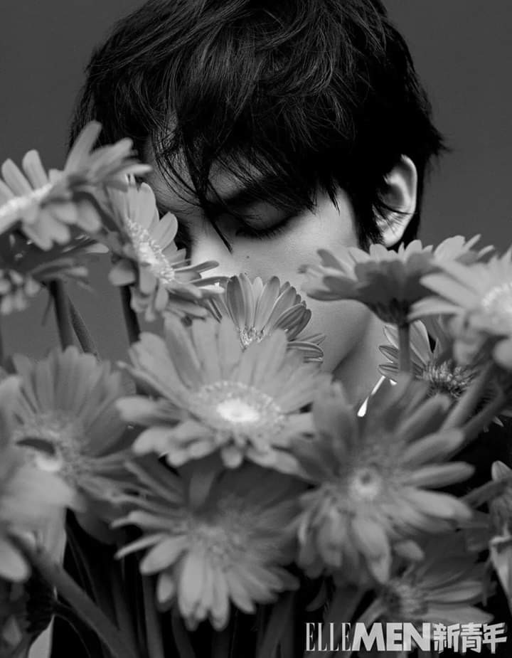 Ngất ngây với tạo hình “lãng tử” của Tống Uy Long trên bìa tạp chí ELLE MEN mùa Thu ảnh 2