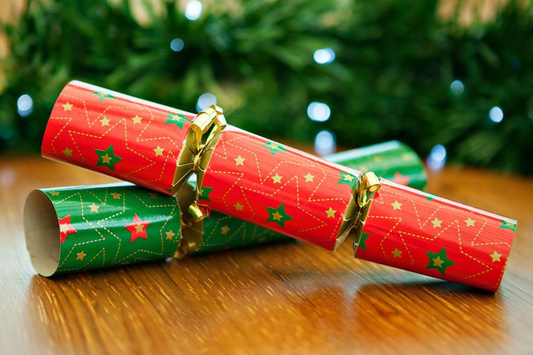 Trò chơi ‘Hack não’: Tìm mũ của ông già Noel trong giấy gói quà ảnh 6