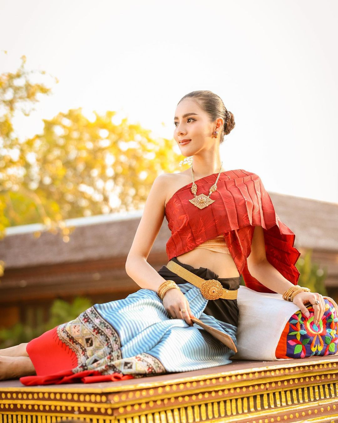 Ngoại hình ‘bốc lửa’ của người mẫu 27 tuổi đăng quang Hoa hậu Thái Lan 2020 ảnh 8