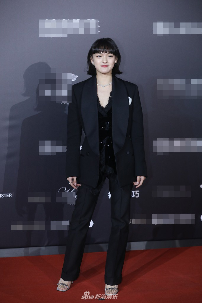 Thảm đỏ MAHB: Dương Mịch khoe ngực ‘khủng’ nhưng bị chê già ảnh 21