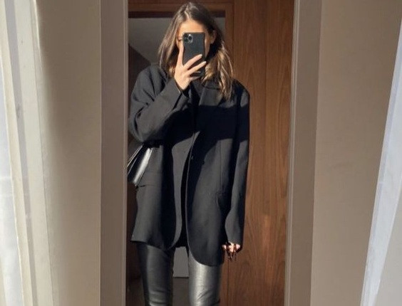 Mùa Đông đến áo khoác lên ngôi, nhà bạn có cái blazer hay áo khoác da nào chưa? ảnh 5