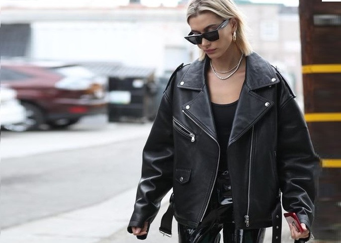 Mùa Đông đến áo khoác lên ngôi, nhà bạn có cái blazer hay áo khoác da nào chưa? ảnh 3