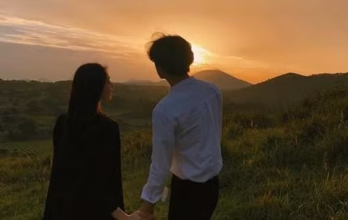 Hẹn hò người yêu cũ của bạn thân nhưng lại không muốn đánh mất tình bạn? ảnh 2