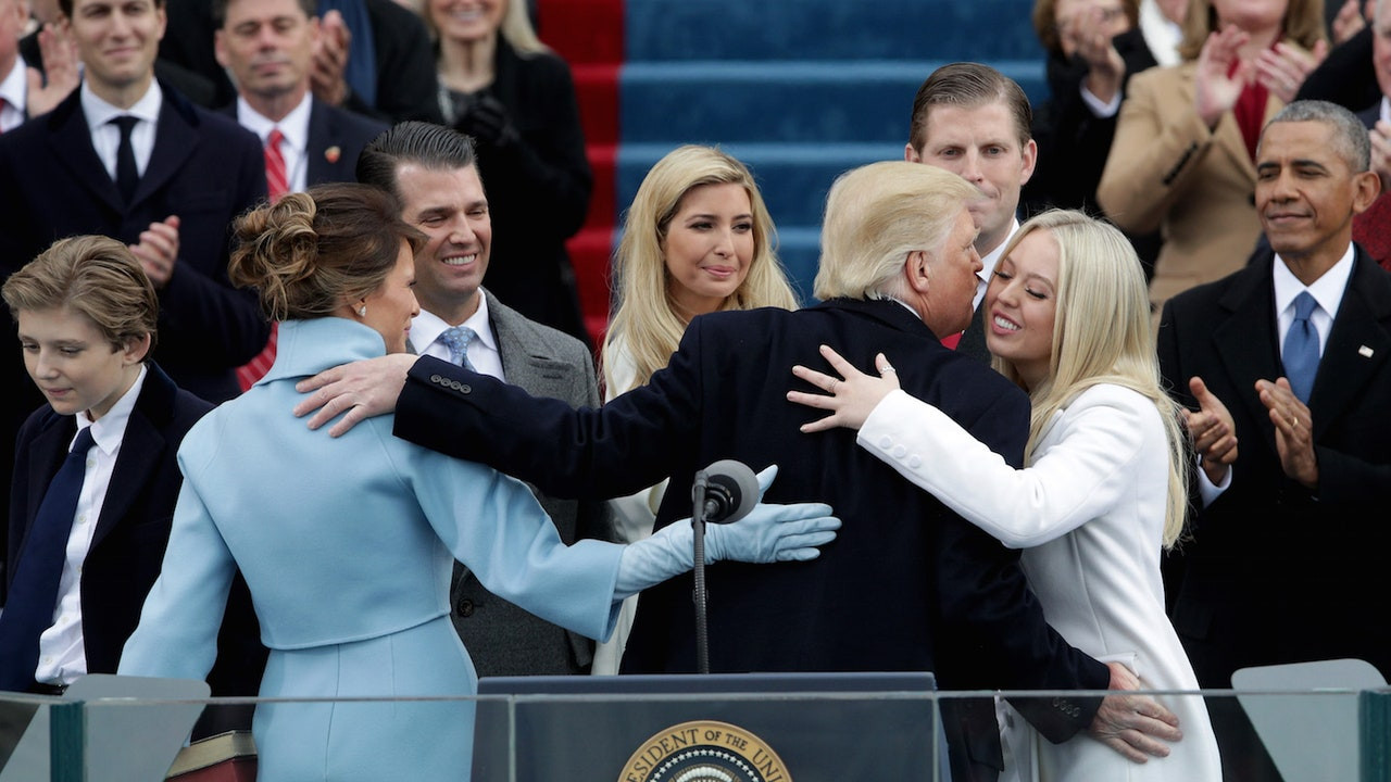 Những điều ít biết về Tiffany Trump - cô công chúa dẫn đầu dàn rich kid của nhà Trump ảnh 15