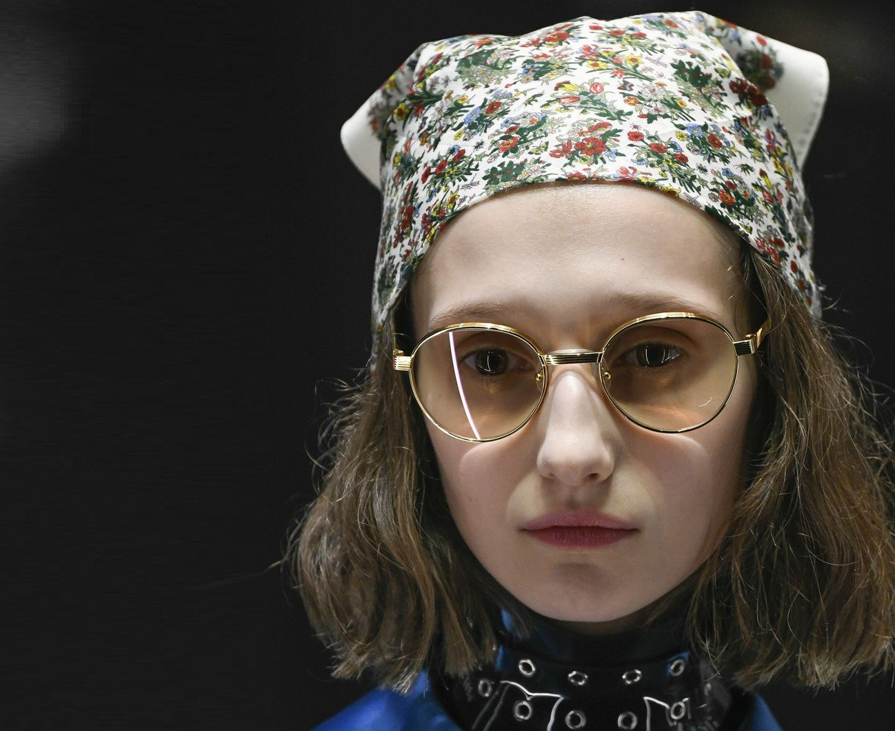 Cập nhật các xu hướng tóc mới nhất từ sàn diễn và Tiktok, đơn giản mà hay ho cực kỳ! ảnh 3