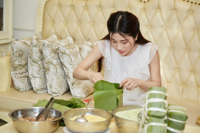 Showbiz 8/2: Bằng Kiều lần đầu đón Tết ở Việt Nam sau 20 năm ảnh 5