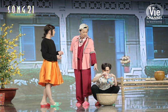 Showbiz 8/2: Bằng Kiều lần đầu đón Tết ở Việt Nam sau 20 năm ảnh 2