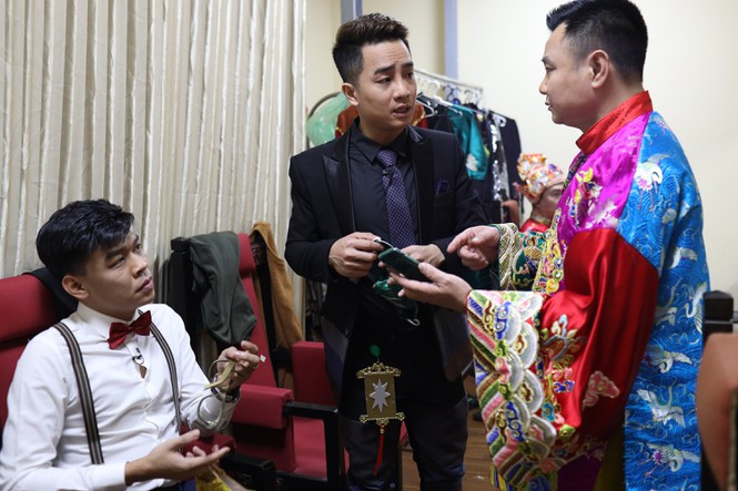 Showbiz 13/2: Phillip Nguyễn nói cảm ơn Linh Rin trước thềm Valentine ảnh 3